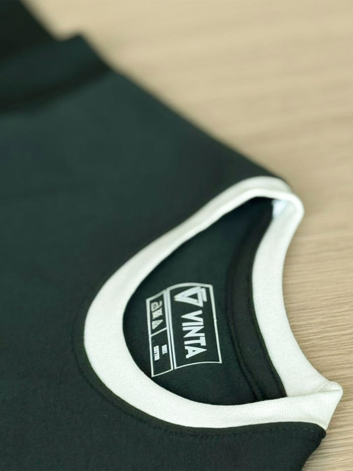 Ringer Tee Green x White